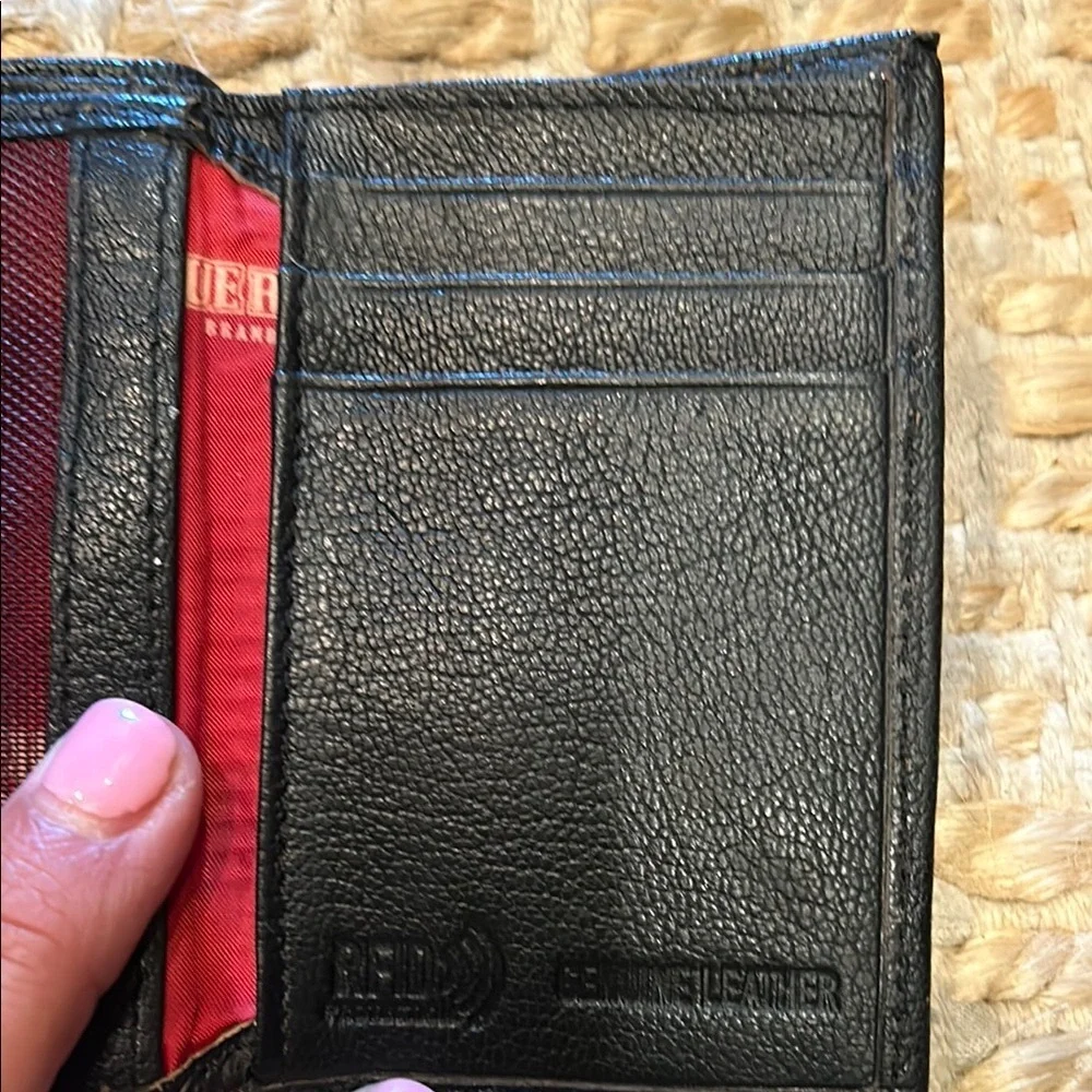 True Religion Black Key Card Holder with Horseshoe Emblem-tri-fold